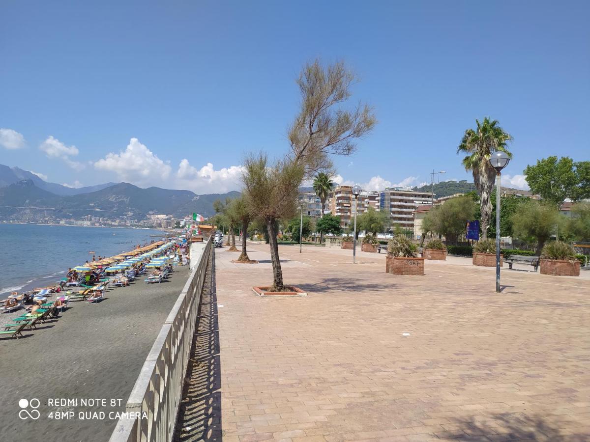 Holiday Home Casa Vacanze Salerno Exterior photo