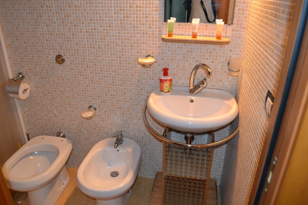 Holiday Home Casa Vacanze Salerno Exterior photo